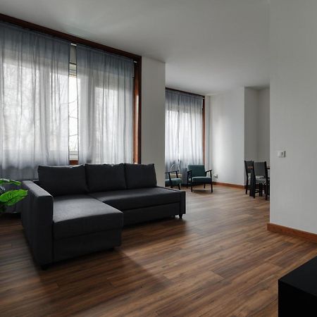 Joivy Chic 3-Bed Flat Near Colonne Di San Lorenzo Milan Extérieur photo