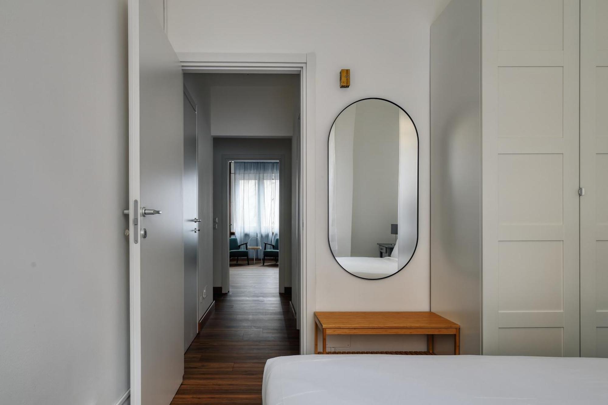 Joivy Chic 3-Bed Flat Near Colonne Di San Lorenzo Milan Extérieur photo